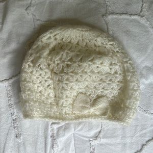 cream knit beret
